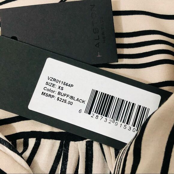 Halston Heritage Smocked Detail Bell Sleeve Striped Button Up Blouse Top XS - Picture 12 of 14